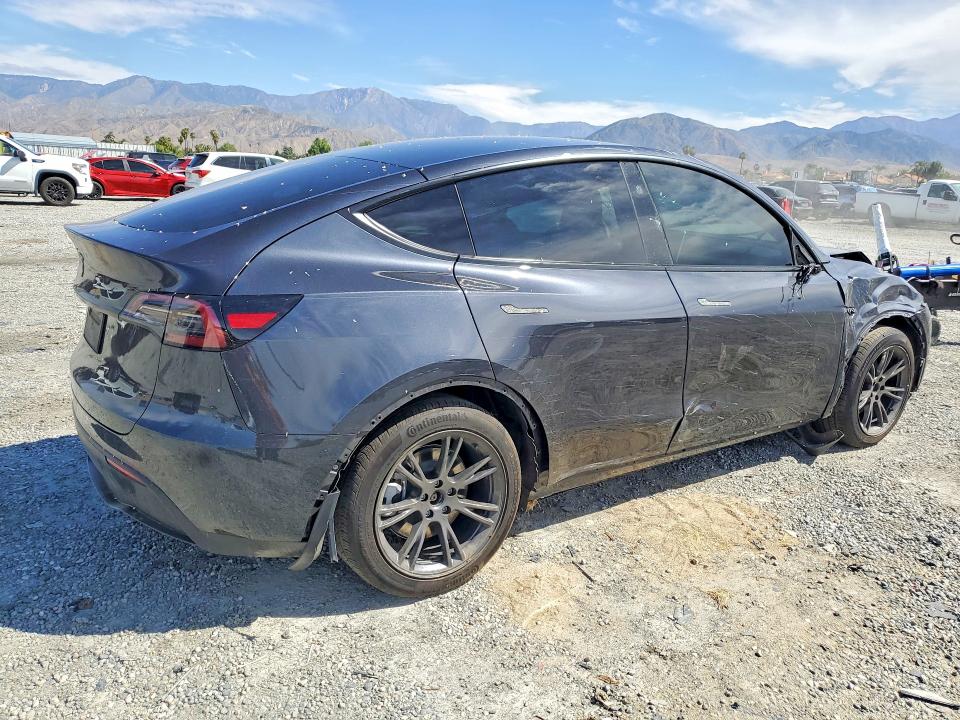 Продажа на аукционе авто 2025 Tesla Model Y, vin: 7SAYGDEDXSF302775, номер лота: 48677796
