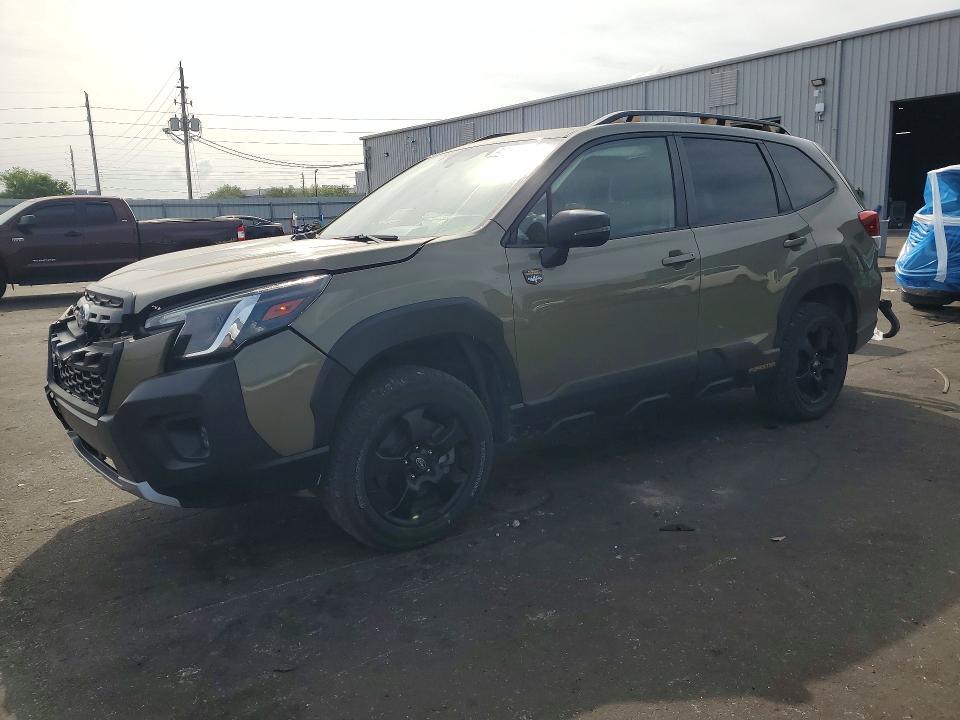 Продажа на аукционе авто 2022 Subaru Forester, vin: JF2SKAMC6NH421518, номер лота: 48276126