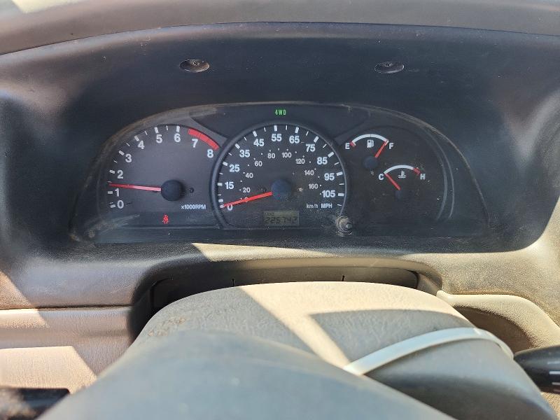 49966146 :رقم المزاد ، 2CNBJ13C2Y6914377 vin ، 2000 Chevrolet Tracker مزاد بيع