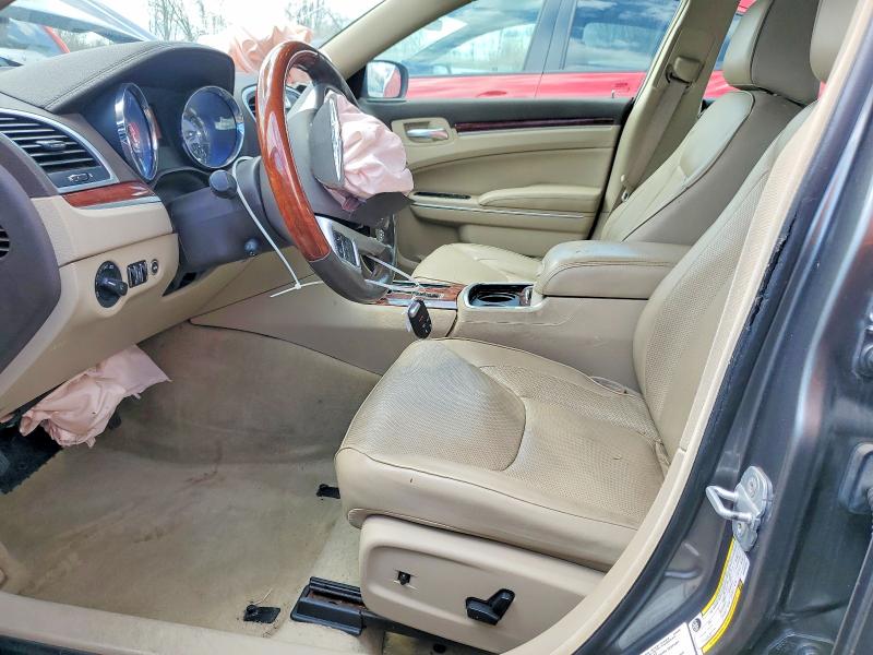 49431156 :رقم المزاد ، 2C3CA5CG1BH538192 vin ، 2011 Chrysler 300 مزاد بيع