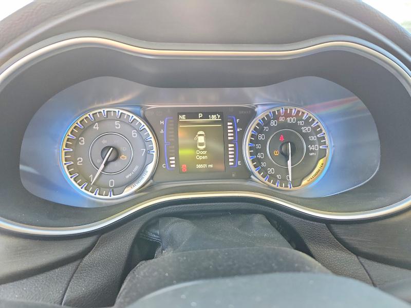 48277626 :رقم المزاد ، 1C3CCCAB5FN502069 vin ، 2015 Chrysler 200 مزاد بيع