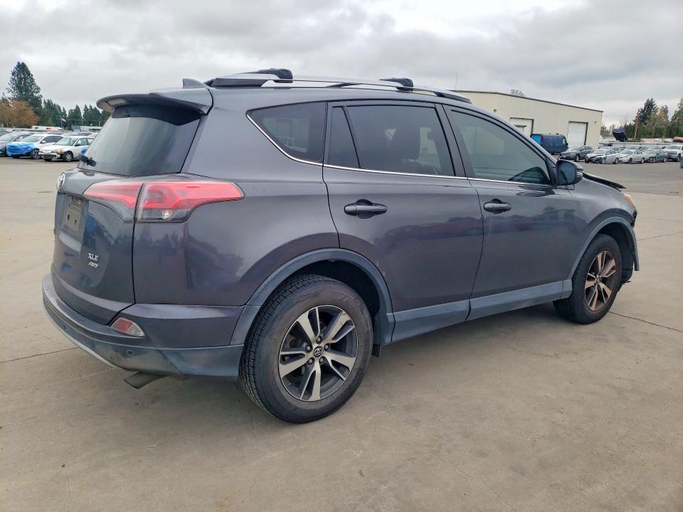 48799226 :رقم المزاد ، JTMRFREV3HJ132710 vin ، 2017 Toyota Rav4 مزاد بيع