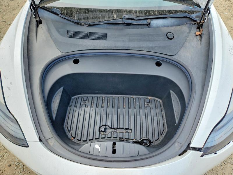 49331176 :رقم المزاد ، 5YJ3E1EA2MF027911 vin ، 2021 Tesla Model 3 مزاد بيع