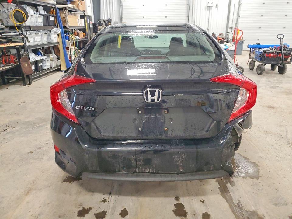 Продаж на аукціоні авто 2017 Honda Civic, vin: 2HGFC2F58HH010946, номер лоту: 49704776