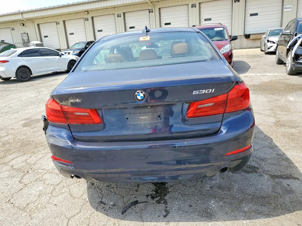 49740836 :رقم المزاد ، WBAJA7C32HG457859 vin ، 2017 Bmw 530 مزاد بيع