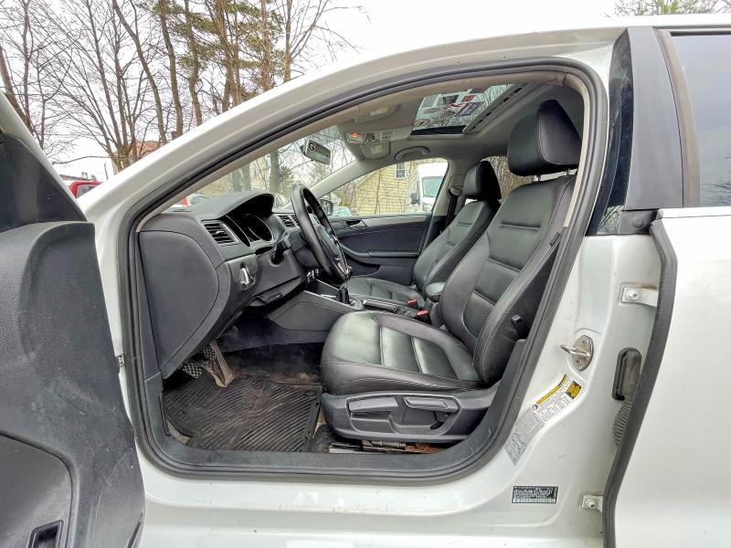 49979746 :رقم المزاد ، 3VWB67AJ5HM364931 vin ، 2017 Volkswagen Jetta مزاد بيع