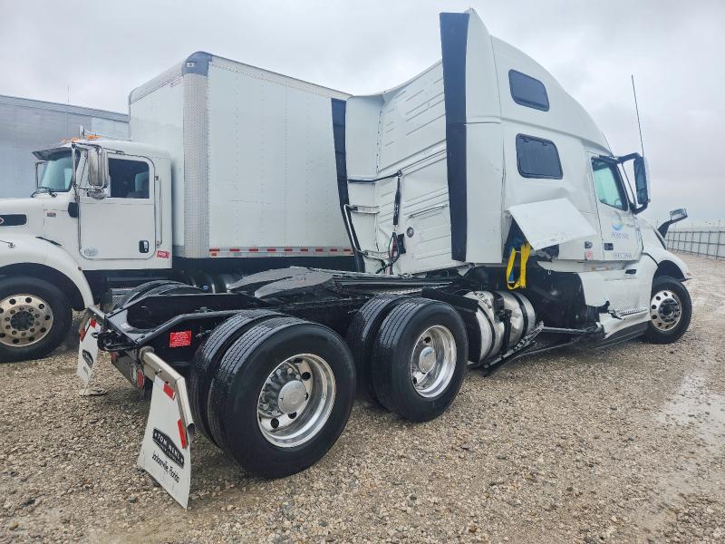 50449266 :رقم المزاد ، 4V4NC9EH1SN683885 vin ، 2025 Volvo Transport مزاد بيع