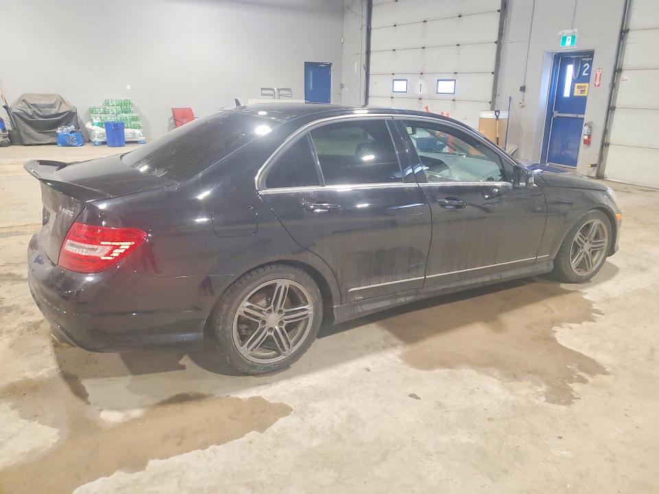 Продаж на аукціоні авто 2013 Mercedes-benz C, vin: WDDGF8AB0DA858490, номер лоту: 48453676