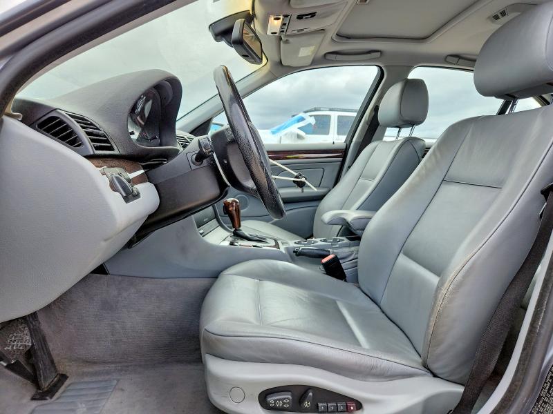 51173456 :رقم المزاد ، WBAAZ33474KP84811 vin ، 2004 Bmw 325 مزاد بيع