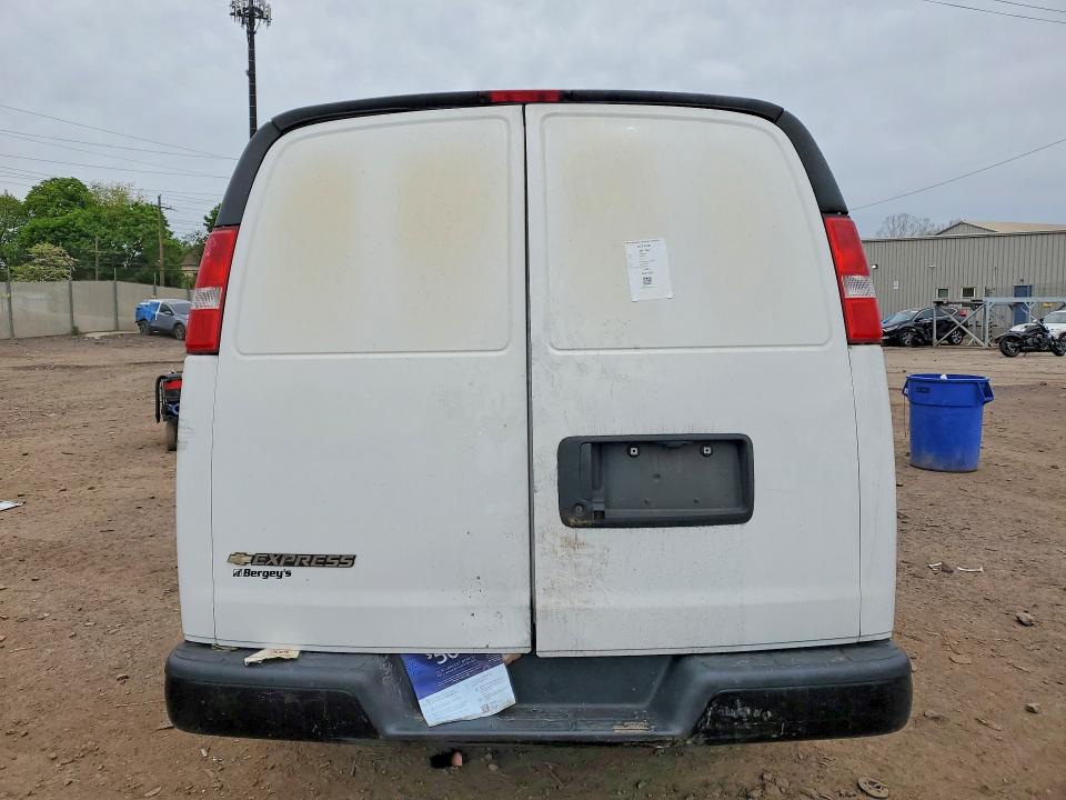 51311026 :رقم المزاد ، 1GCWGBFPXP1116784 vin ، 2023 Chevrolet Express G2500 مزاد بيع