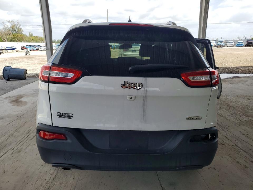 2017 Jeep Cherokee მანქანა იყიდება აუქციონზე, vin: 1C4PJLCB2HW522678, აუქციონის ნომერი: 50727046