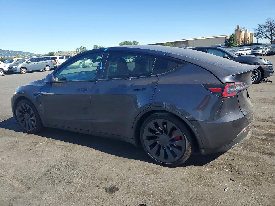 2024 Tesla Model Y მანქანა იყიდება აუქციონზე, vin: 7SAYGDEF2RA267898, აუქციონის ნომერი: 49139936