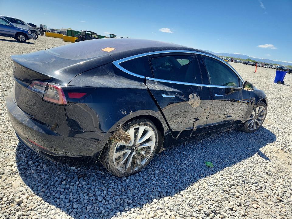 2018 Tesla Model 3 მანქანა იყიდება აუქციონზე, vin: 5YJ3E1EA3JF176243, აუქციონის ნომერი: 52926136
