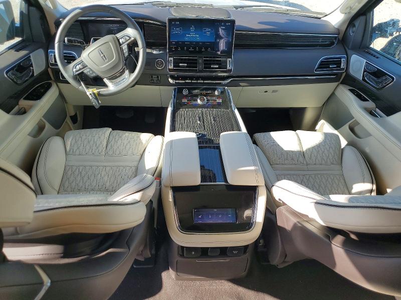 2023 Lincoln Navigator მანქანა იყიდება აუქციონზე, vin: 5LMJJ2TG5PEL15856, აუქციონის ნომერი: 49146126