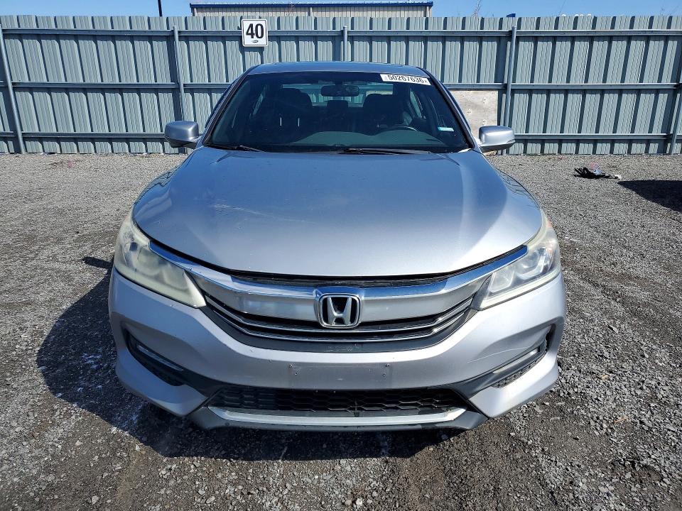 Продажа на аукционе авто 2016 Honda Accord, vin: 1HGCR2F5XGA802871, номер лота: 50267636