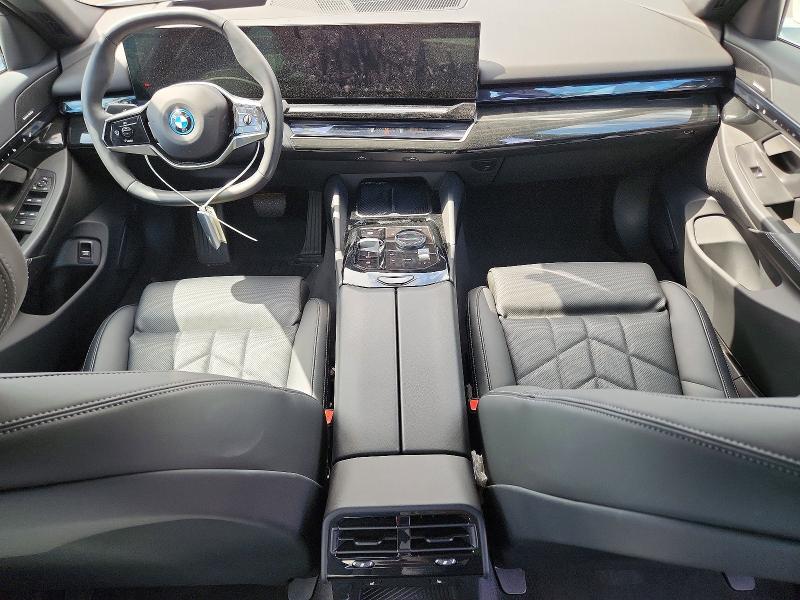 51622646 :رقم المزاد ، WBY33FK00RCR94177 vin ، 2024 Bmw I5 مزاد بيع