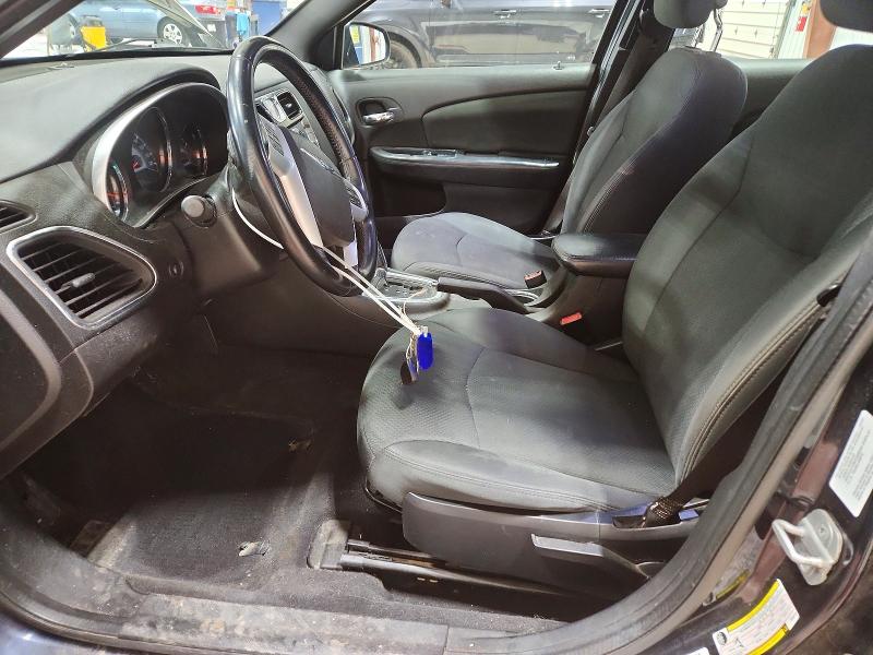 2011 Chrysler 200 მანქანა იყიდება აუქციონზე, vin: 1C3BC1FB9BN590109, აუქციონის ნომერი: 49621746