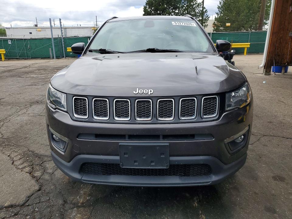 51272026 :رقم المزاد ، 3C4NJDBB3LT173527 vin ، 2020 Jeep Compass مزاد بيع