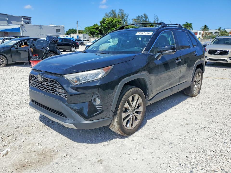 51631066 :رقم المزاد ، 2T3Y1RFV5MC154066 vin ، 2021 Toyota Rav4 مزاد بيع