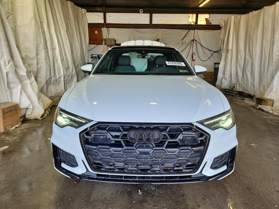47930396 :رقم المزاد ، WAUK3BF23RN047122 vin ، 2024 Audi A6 مزاد بيع