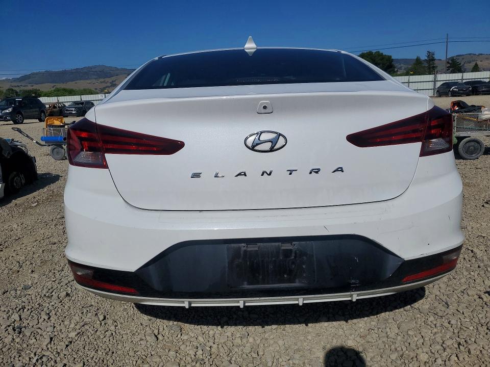 51346066 :رقم المزاد ، 5NPD84LF7KH443995 vin ، 2019 Hyundai Elantra مزاد بيع