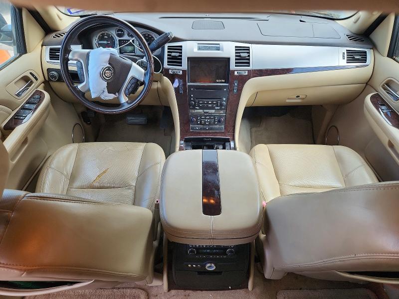 2009 Cadillac Escalade მანქანა იყიდება აუქციონზე, vin: 1GYFC13279R120613, აუქციონის ნომერი: 49001746