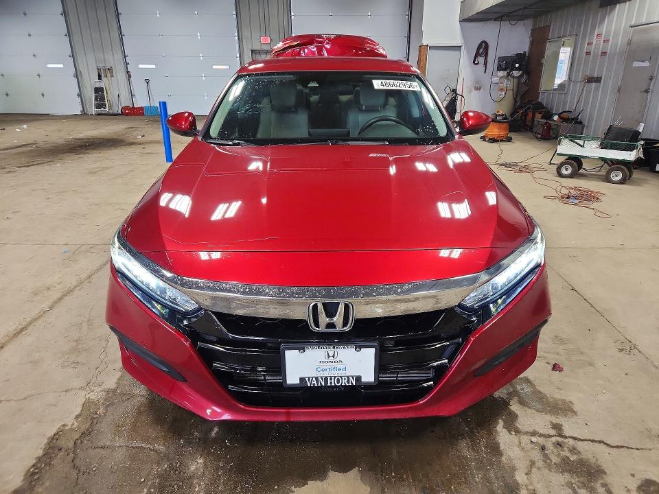 48662956 :رقم المزاد ، 1HGCV1F16JA113145 vin ، 2018 Honda Accord مزاد بيع