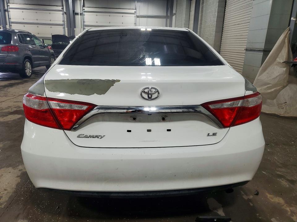 Aukcja sprzedaży 2015 Toyota Camry, vin: 4T4BF1FKXFR477396, numer aukcji: 51532286
