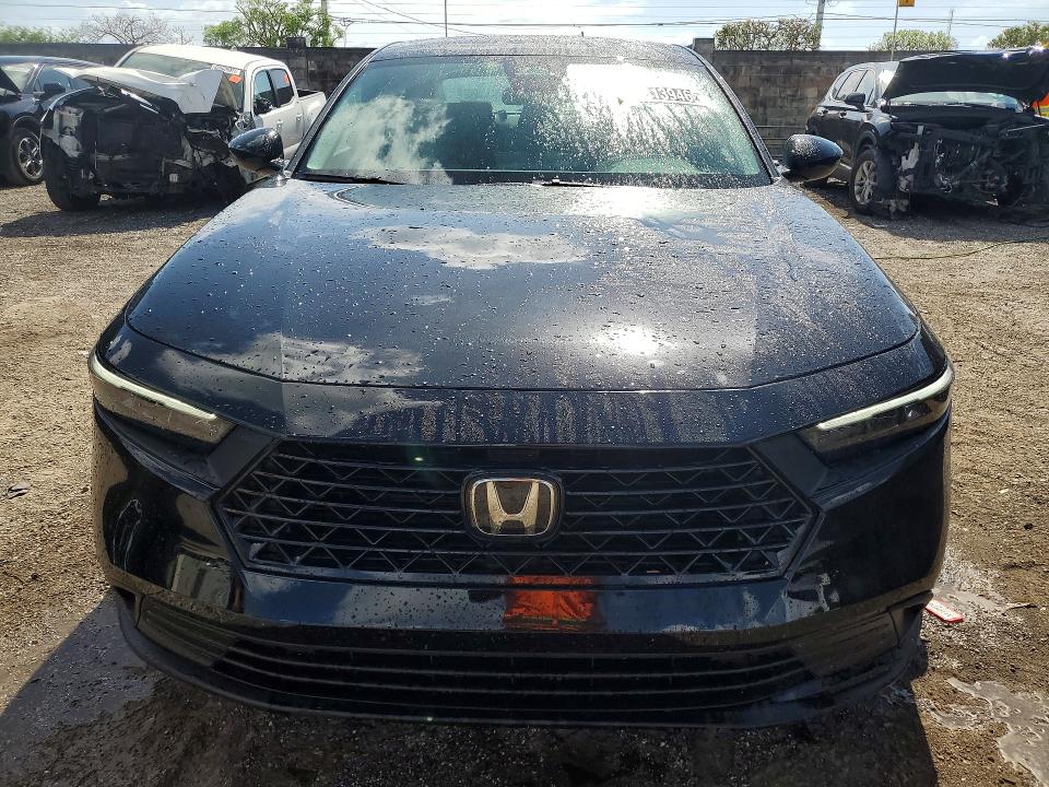 50913946 :رقم المزاد ، 1HGCY1F25SA085985 vin ، 2025 Honda Accord مزاد بيع