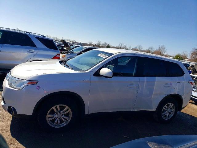 Auction sale of the 2015 Mitsubishi Outlander, vin: JA4AD2A36FZ603465, lot number: 49251356