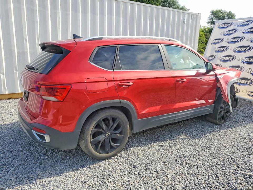 50700716 :رقم المزاد ، 3VVSX7B24NM085121 vin ، 2022 Volkswagen Taos مزاد بيع