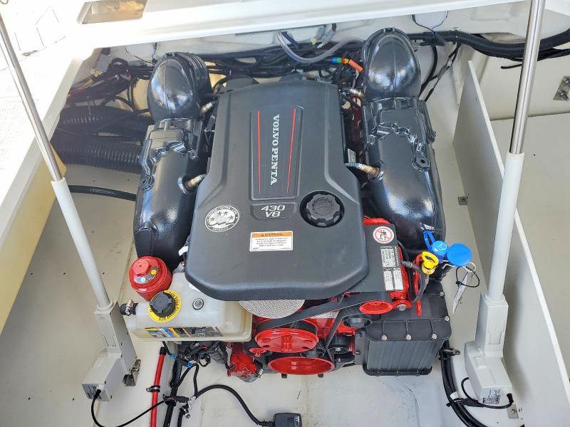 49516506 :رقم المزاد ، FGER8105A222 vin ، 2022 Cobalt Boat مزاد بيع