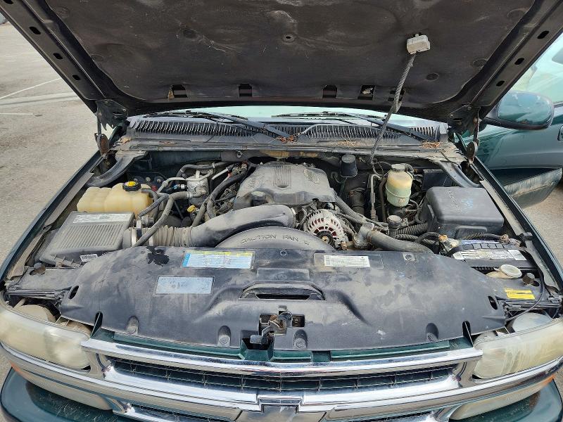 Продаж на аукціоні авто 2001 Chevrolet Suburban, vin: 3GNGK26G61G213497, номер лоту: 51464676