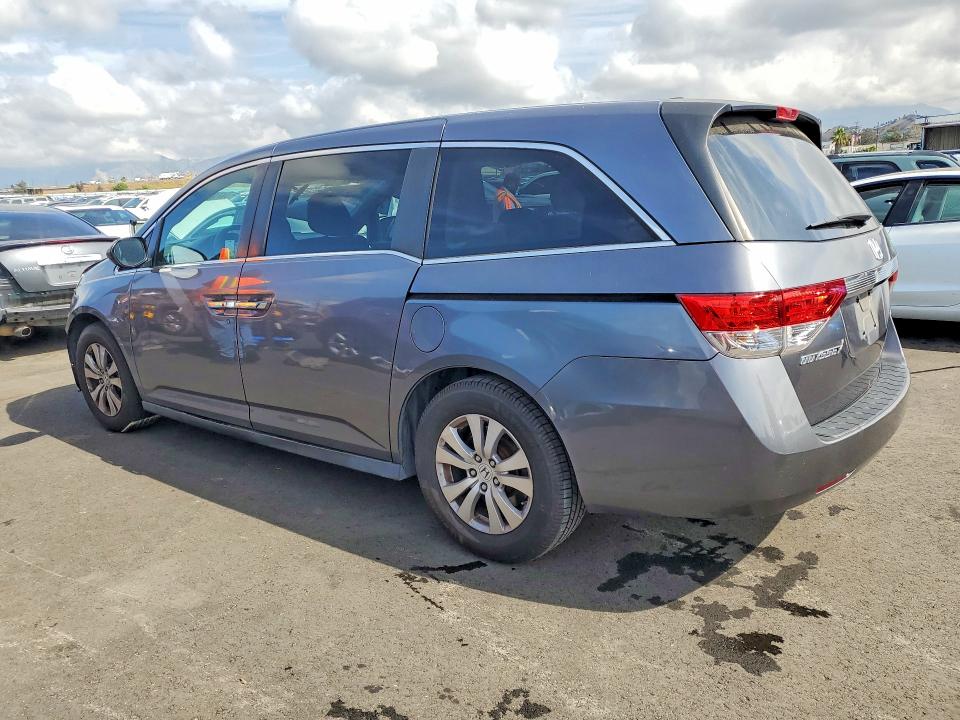 47142156 :رقم المزاد ، 5FNRL5H36GB131939 vin ، 2016 Honda Odyssey مزاد بيع
