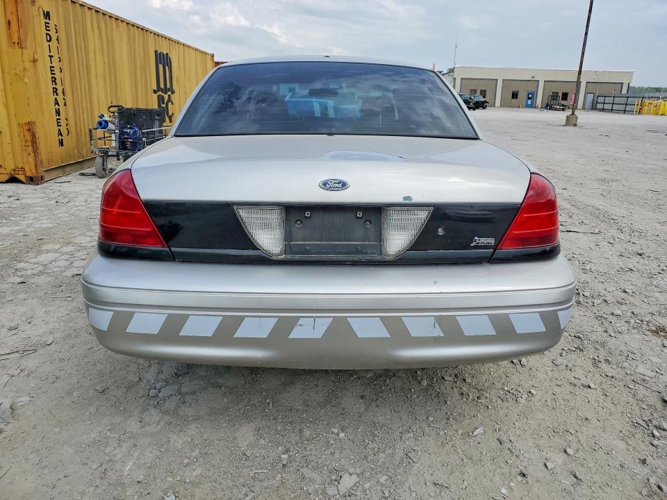 2009 Ford Crown Victoria მანქანა იყიდება აუქციონზე, vin: 2FAHP71V09X143357, აუქციონის ნომერი: 51107956
