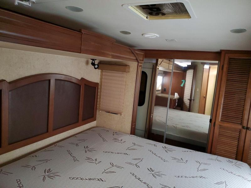 Продаж на аукціоні авто 2012 Heartland Rv Recreational Vehicle (rv), vin: 5SFBG3822CE238870, номер лоту: 45785516