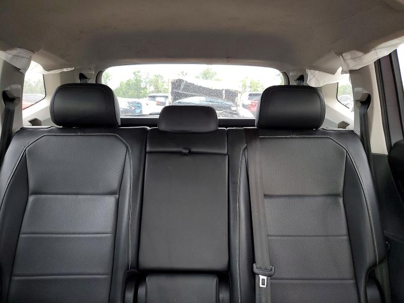 49510726 :رقم المزاد ، 3VV3B7AX8MM065890 vin ، 2021 Volkswagen Tiguan مزاد بيع