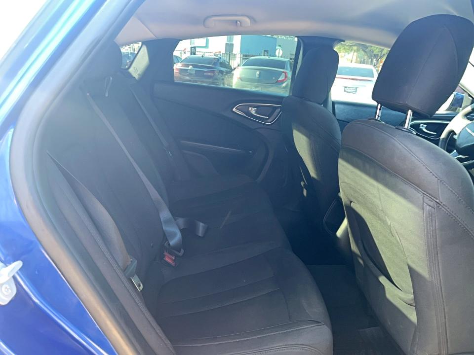Продаж на аукціоні авто 2016 Chrysler 200, vin: 1C3CCCABXGN172625, номер лоту: 49504816