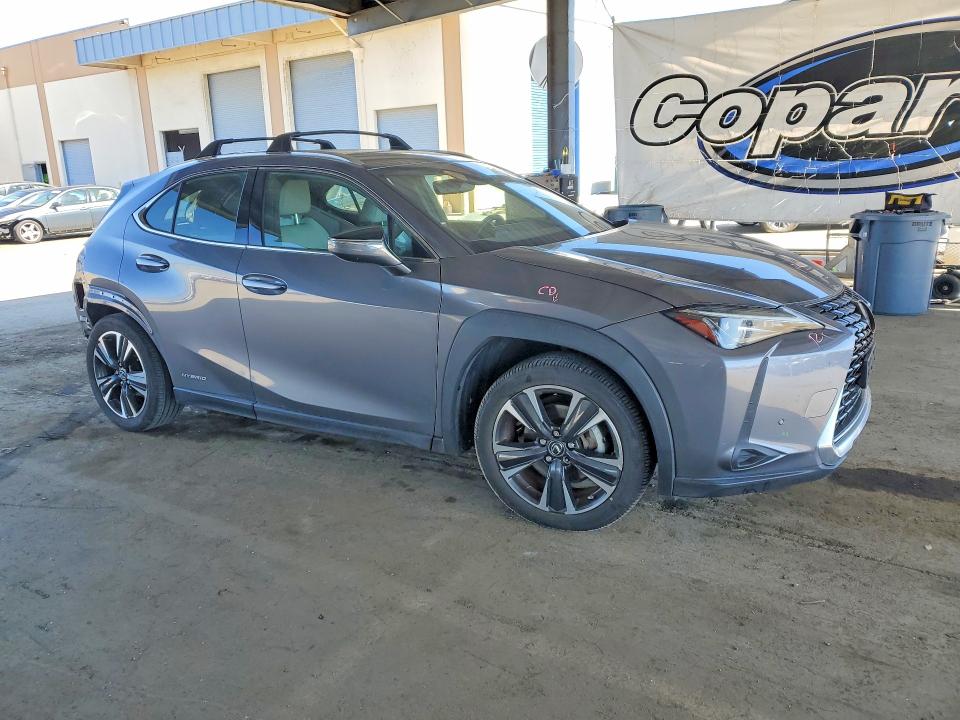 48987066 :رقم المزاد ، JTHP9JBH7L2032996 vin ، 2020 Lexus Ux 250h مزاد بيع