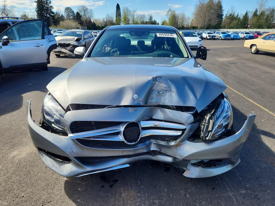Продажа на аукционе авто 2015 Mercedes-benz C, vin: 55SWF4KB7FU013254, номер лота: 48690236