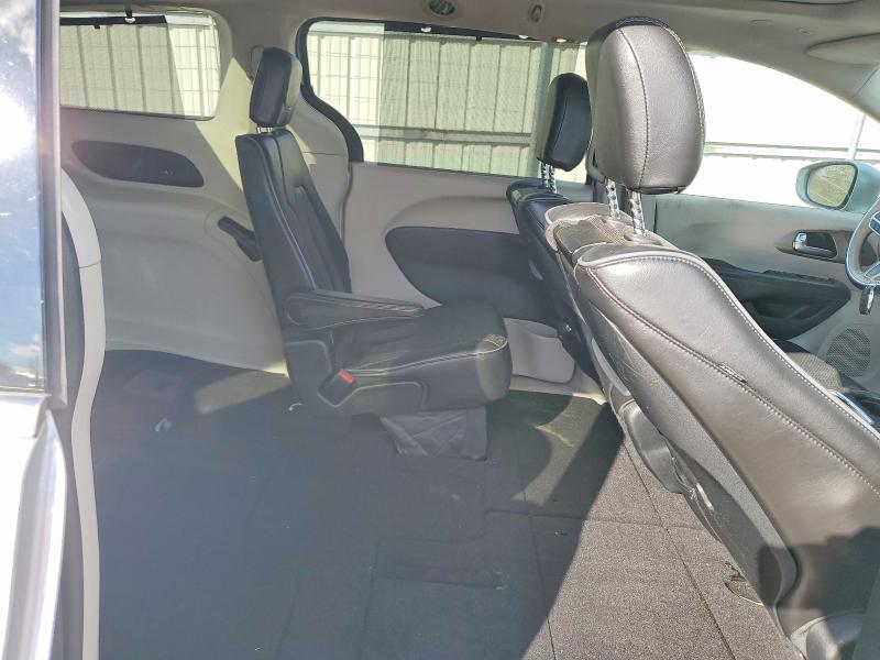 50430666 :رقم المزاد ، 2C4RC1GG4JR311431 vin ، 2018 Chrysler Pacifica مزاد بيع