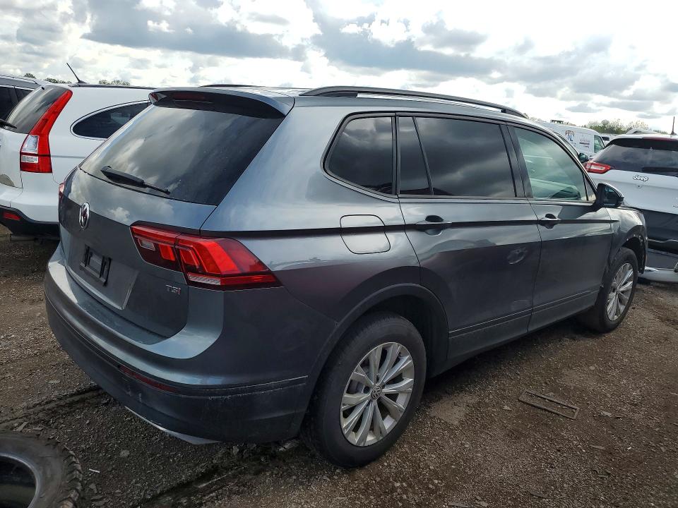 51300626 :رقم المزاد ، 3VV1B7AX0JM124353 vin ، 2018 Volkswagen Tiguan مزاد بيع