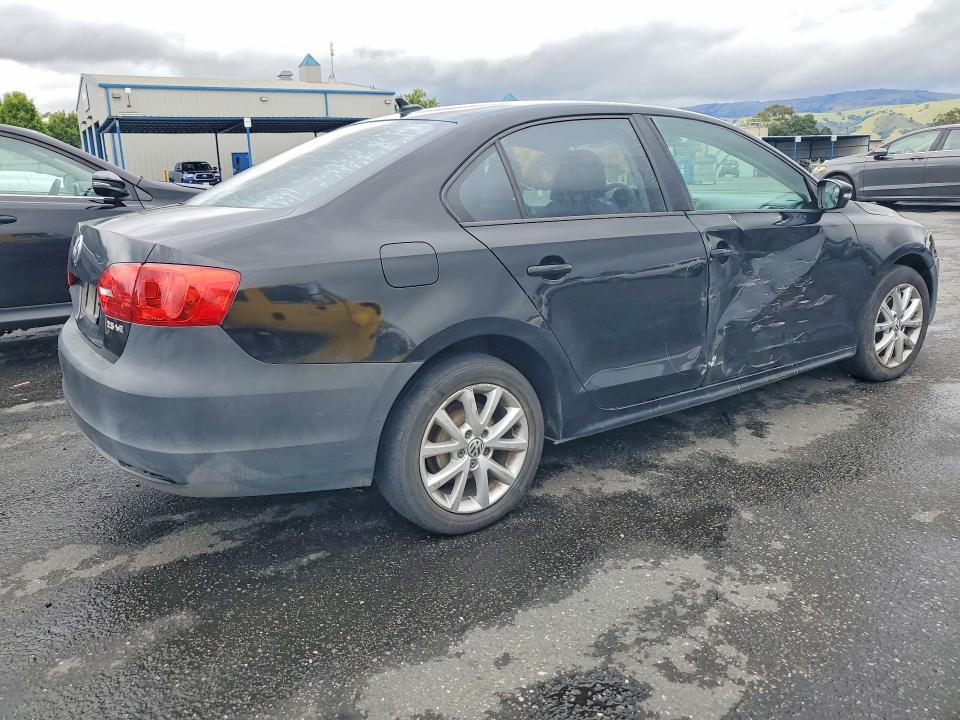50479056 :رقم المزاد ، 3VWDZ7AJ6BM308214 vin ، 2011 Volkswagen Jetta مزاد بيع