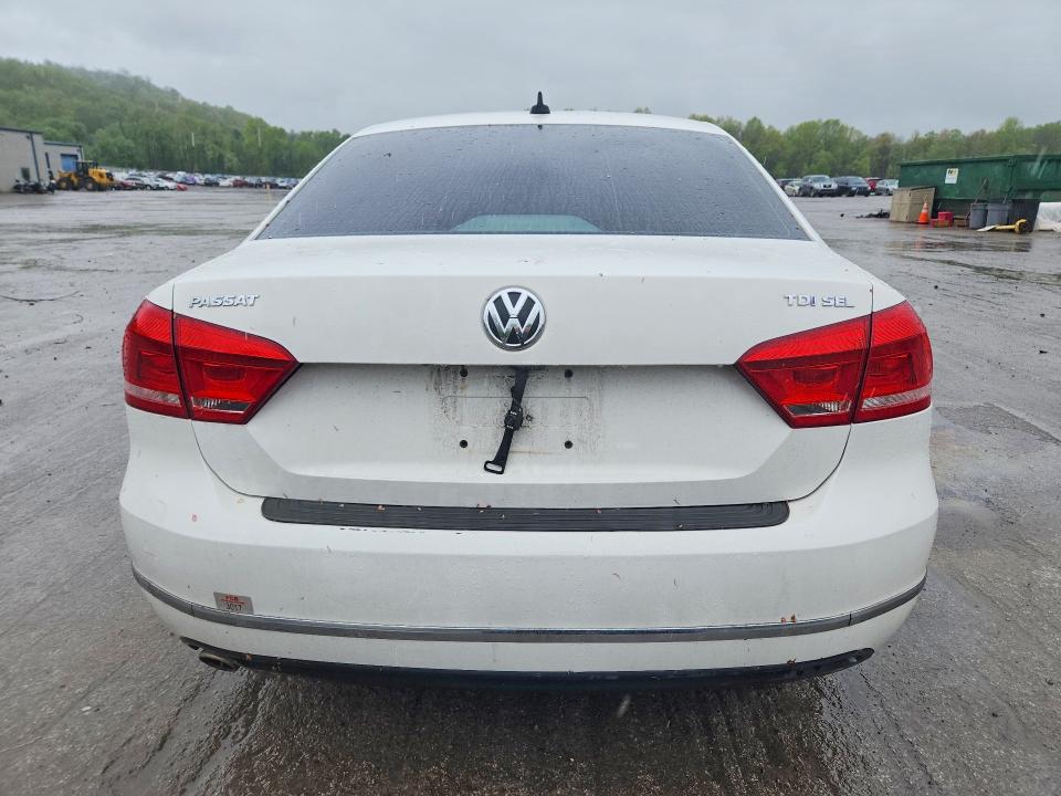 51176556 :رقم المزاد ، 1VWCN7A39DC045262 vin ، 2013 Volkswagen Passat مزاد بيع
