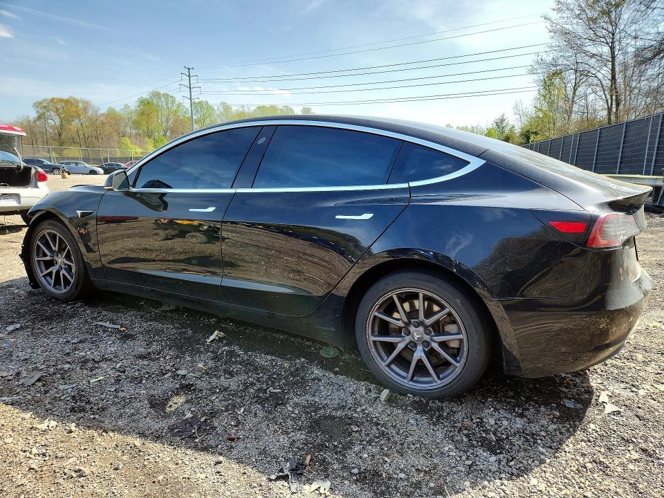 48446086 :رقم المزاد ، 5YJ3E1EA9KF301702 vin ، 2019 Tesla Model 3 مزاد بيع