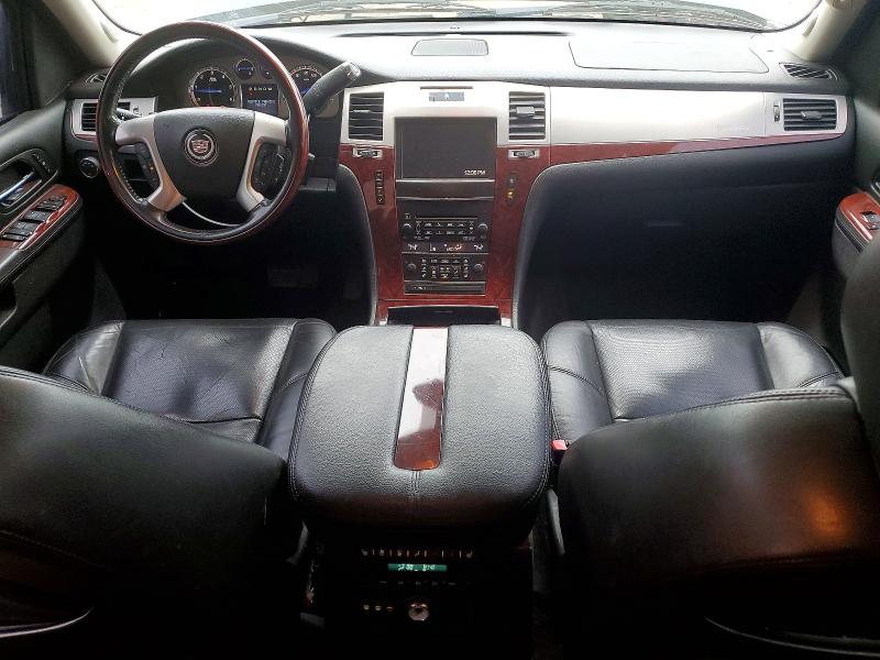 49610226 :رقم المزاد ، 1GYS4AEF6BR324031 vin ، 2011 Cadillac Escalade مزاد بيع