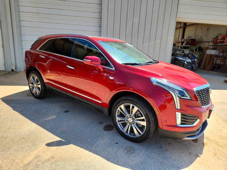 50602126 :رقم المزاد ، 1GYKNDRS3MZ229810 vin ، 2021 Cadillac Xt5 مزاد بيع