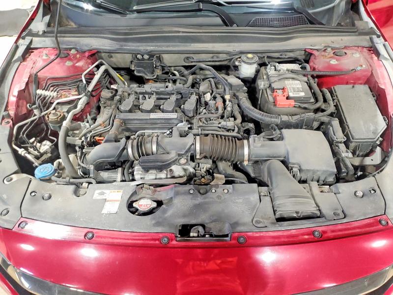 52016936 :رقم المزاد ، 1HGCV1F36JA812129 vin ، 2018 Honda Accord مزاد بيع