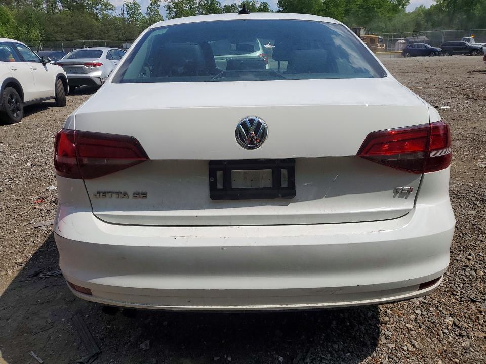 50563576 :رقم المزاد ، 3VWDB7AJXHM326132 vin ، 2017 Volkswagen Jetta مزاد بيع