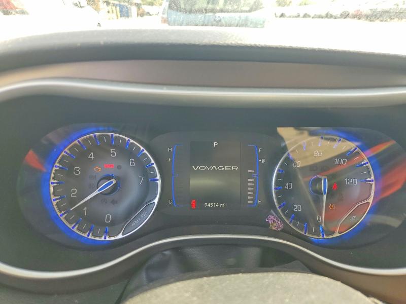 48705216 :رقم المزاد ، 2C4RC1DG7LR157062 vin ، 2020 Chrysler Voyager مزاد بيع